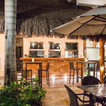 Alamos Inn Hotel Con Jacuzzi Y Piscina 칸쿤 외부 사진