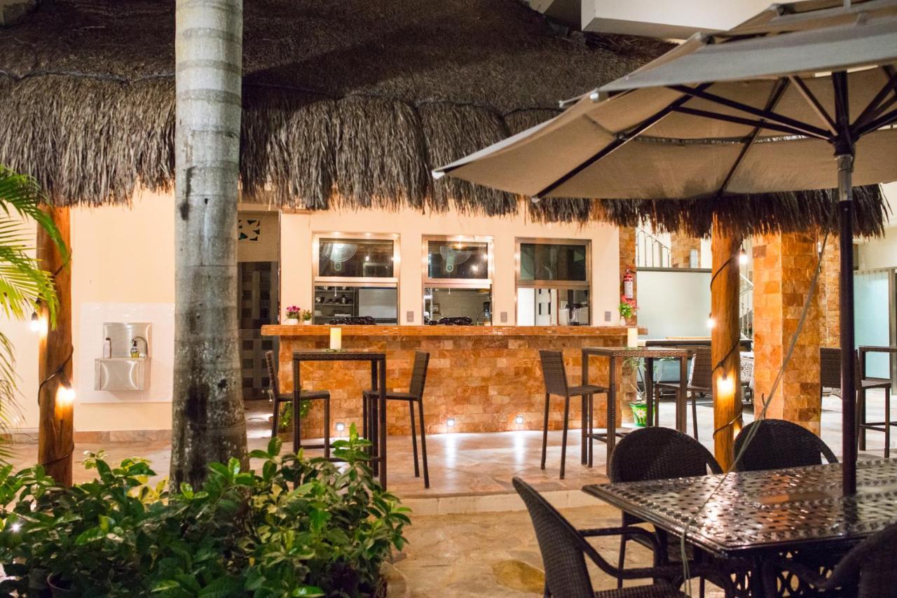 Alamos Inn Hotel Con Jacuzzi Y Piscina 칸쿤 외부 사진